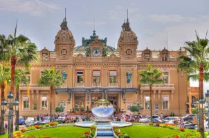 Casino de Monte-Carlo: Символ роскоши и элитарности на Лазурном побережье