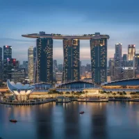 Почему Marina Bay Sands в Сингапуре считается образцом игорного туризма
